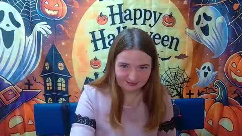 Snapshot of freyadak chatting on 10/30/25, 07:14 FreyaDak online show from 10/30/25, 07:14