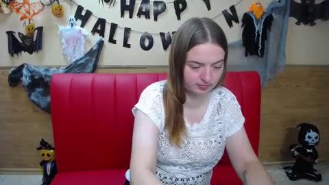 Snapshot of freyadak chatting on 11/09/25, 12:03 FreyaDak online show from 11/09/25, 12:03