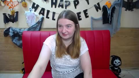 Snapshot of freyadak chatting on 11/10/25, 06:18 FreyaDak online show from 11/10/25, 06:18