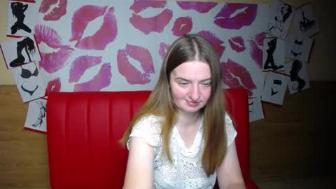 Snapshot of freyadak chatting on 11/20/25, 06:07 FreyaDak online show from 11/20/25, 06:07