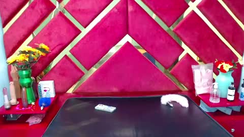 freyja_naugthy online show from 02/24/25, 12:26