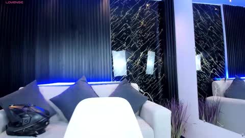 Freyja Sweet online show from 10/31/25, 12:17