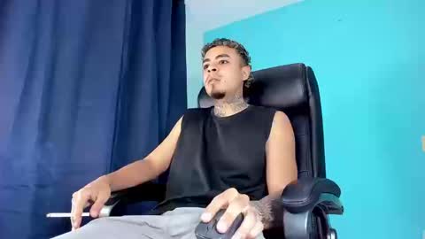 freyva_ online show from 09/13/25, 11:48