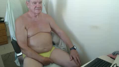 Snapshot of friar155 chatting on 09/11/25, 11:21 friar155 online show from 09/11/25, 11:21