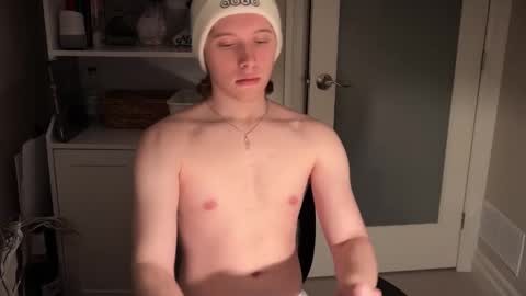 Snapshot of friedtofu86 chatting on 12/14/24, 12:33 SoyBoy online show from 12/14/24, 12:33