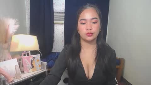 Snapshot of fritzielovesyou chatting on 10/26/25, 02:06 FRITZIE online show from 10/26/25, 02:06