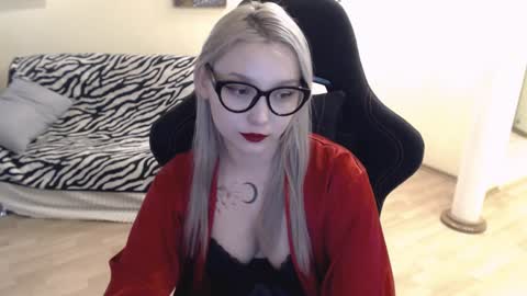 Snapshot of fromsun_forsoul chatting on 12/06/24, 08:48 Lilith online show from 12/06/24, 08:48