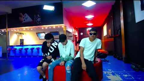 THOMAS AND DAMIAND online show from 09/19/25, 05:35