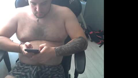 Snapshot of frozensexxx chatting on 11/18/25, 07:46 SexyFrozen online show from 11/18/25, 07:46