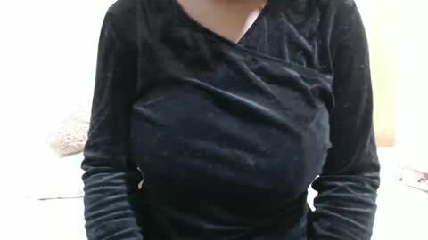 fruity28 online show from 12/02/25, 03:56