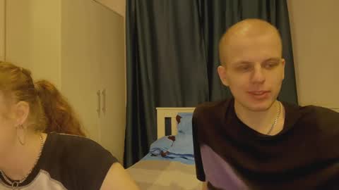 Snapshot of frupi_land chatting on 12/28/24, 07:54 OPEN PVTJulia and Wayne online show from 12/28/24, 07:54
