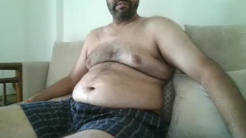 Snapshot of fruti_loops chatting on 12/24/24, 05:05 fruti loops Bull online show from 12/24/24, 05:05