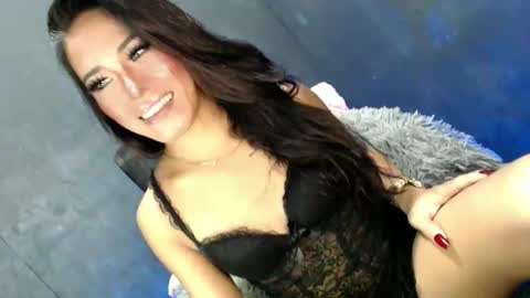 Snapshot of fuckerjenny8 chatting on 10/06/25, 05:10 sweetyJENNY online show from 10/06/25, 05:10