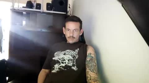Snapshot of fuckforlife76 chatting on 03/08/25, 10:11 Tony online show from 03/08/25, 10:11