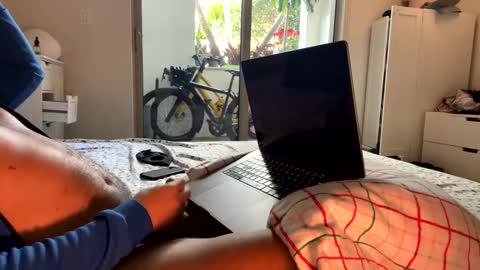 fuklicious online show from 01/10/25, 04:20