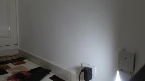 Snapshot of full_milo chatting on 01/18/25, 07:49 Andres. online show from 01/18/25, 07:49