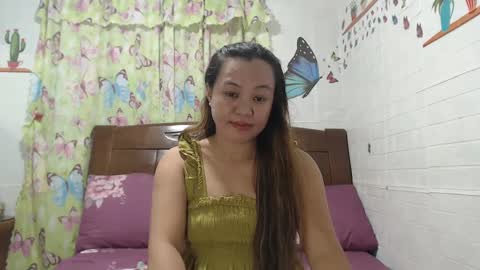 Snapshot of funluvnpinay4u chatting on 02/09/25, 12:49 MAE online show from 02/09/25, 12:49