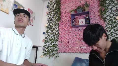 funny_and_horny online show from 10/19/25, 04:02