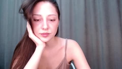 Snapshot of funnybunny3579 chatting on 01/16/25, 05:00 JENNY online show from 01/16/25, 05:00