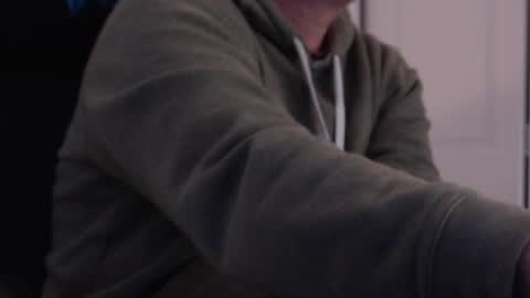 Snapshot of funnyme1234 chatting on 11/20/25, 06:29 jerry online show from 11/20/25, 06:29