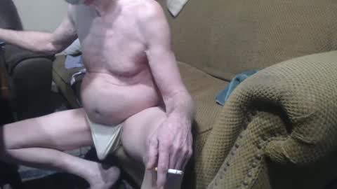 Snapshot of futch1050 chatting on 12/16/24, 01:42 Futch1950 online show from 12/16/24, 01:42