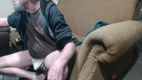 Snapshot of futch1050 chatting on 12/21/24, 05:14 Futch1950 online show from 12/21/24, 05:14