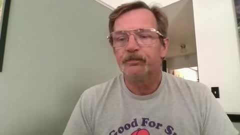 Snapshot of fxson8 chatting on 10/04/25, 06:50 fxson8 online show from 10/04/25, 06:50