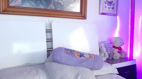 Victoria online show from 12/12/24, 06:53