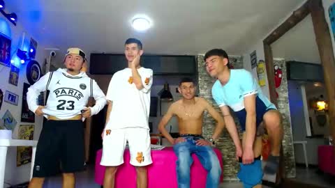 Snapshot of g4mens chatting on 10/13/25, 03:34 G4MENS online show from 10/13/25, 03:34