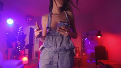 Snapshot of g_ia chatting on 01/01/25, 08:37 G online show from 01/01/25, 08:37