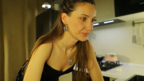 G online show from 10/09/25, 06:17