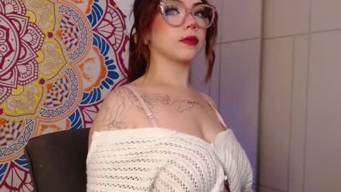    online show from 10/22/25, 11:04