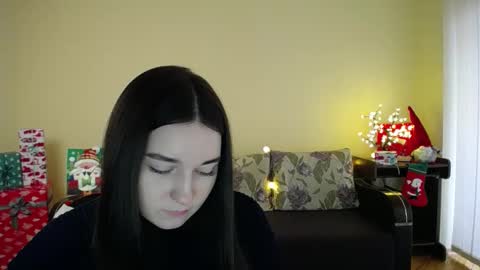 Snapshot of gabby_di chatting on 01/07/25, 09:18 Jaklin online show from 01/07/25, 09:18