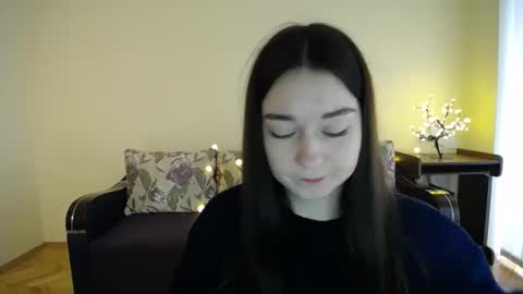 Snapshot of gabby_di chatting on 01/11/25, 12:29 Jaklin online show from 01/11/25, 12:29