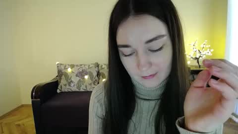 Snapshot of gabby_di chatting on 01/29/25, 12:35 Jaklin online show from 01/29/25, 12:35