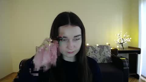 Snapshot of gabby_di chatting on 02/01/25, 09:00 Jaklin online show from 02/01/25, 09:00