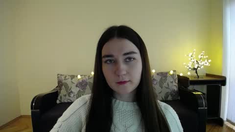 Snapshot of gabby_di chatting on 02/05/25, 09:15 Jaklin online show from 02/05/25, 09:15