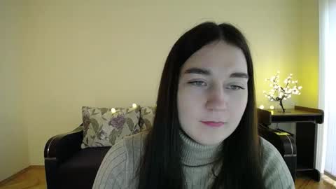 Snapshot of gabby_di chatting on 02/07/25, 12:39 Jaklin online show from 02/07/25, 12:39