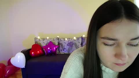 Snapshot of gabby_di chatting on 02/11/25, 12:27 Jaklin online show from 02/11/25, 12:27