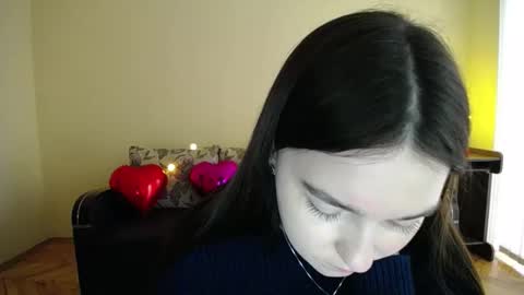 Snapshot of gabby_di chatting on 02/28/25, 12:09 Jaklin online show from 02/28/25, 12:09