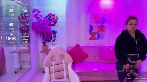 gabby_evanns online show from 10/07/25, 12:02