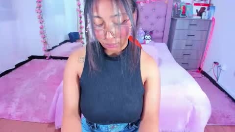 Snapshot of gabi_jhons_23 chatting on 09/25/25, 11:36 gabi_jhons_23 online show from 09/25/25, 11:36