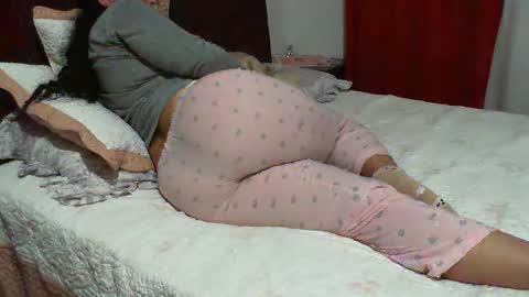 Snapshot of gabibrasil chatting on 09/18/25, 11:07 gaby layla online show from 09/18/25, 11:07
