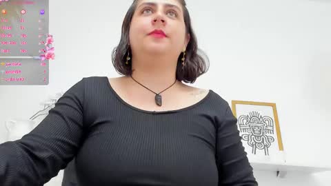 Snapshot of gabriela_1x chatting on 02/15/25, 10:10 Gabriela. online show from 02/15/25, 10:10