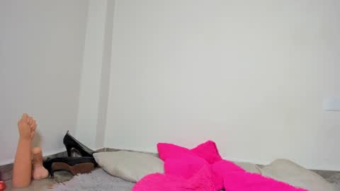  Gabriela altamirano   online show from 12/30/24, 10:12