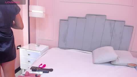   online show from 11/09/25, 12:25