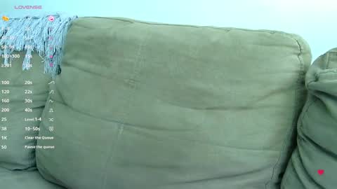 Snapshot of gabriela_miller_2 chatting on 01/13/25, 06:38 Gabriela Miller online show from 01/13/25, 06:38