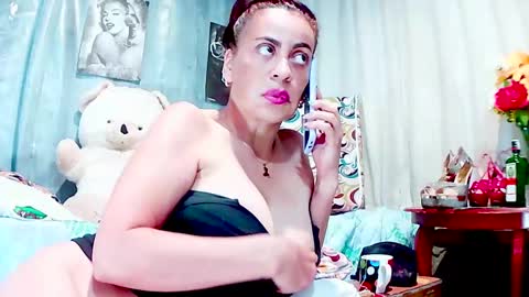 Snapshot of gabriela_sexy chatting on 02/06/25, 12:37 Gabriella Lopez online show from 02/06/25, 12:37