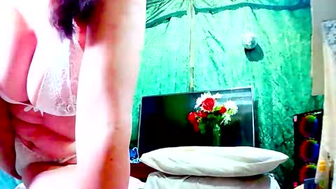 Snapshot of gabriela_sexy chatting on 10/06/25, 06:38 Gabriella Lopez online show from 10/06/25, 06:38