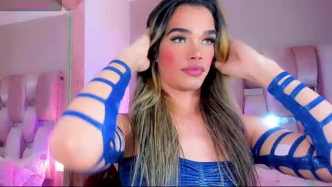 Snapshot of gabrielats23 chatting on 12/15/24, 02:48 Gabriela online show from 12/15/24, 02:48